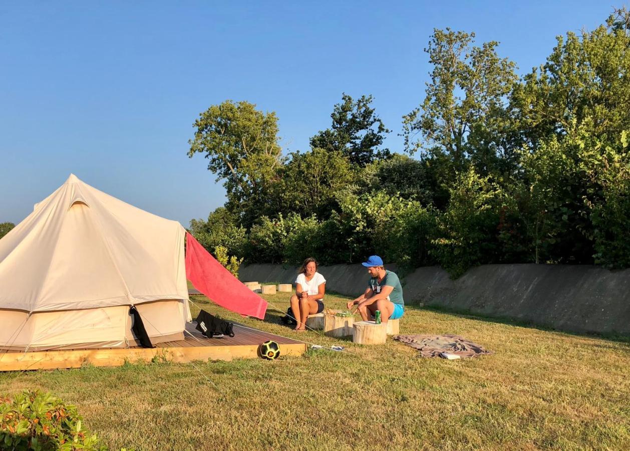 O2 Camping Longueville (Manche) Exterior foto